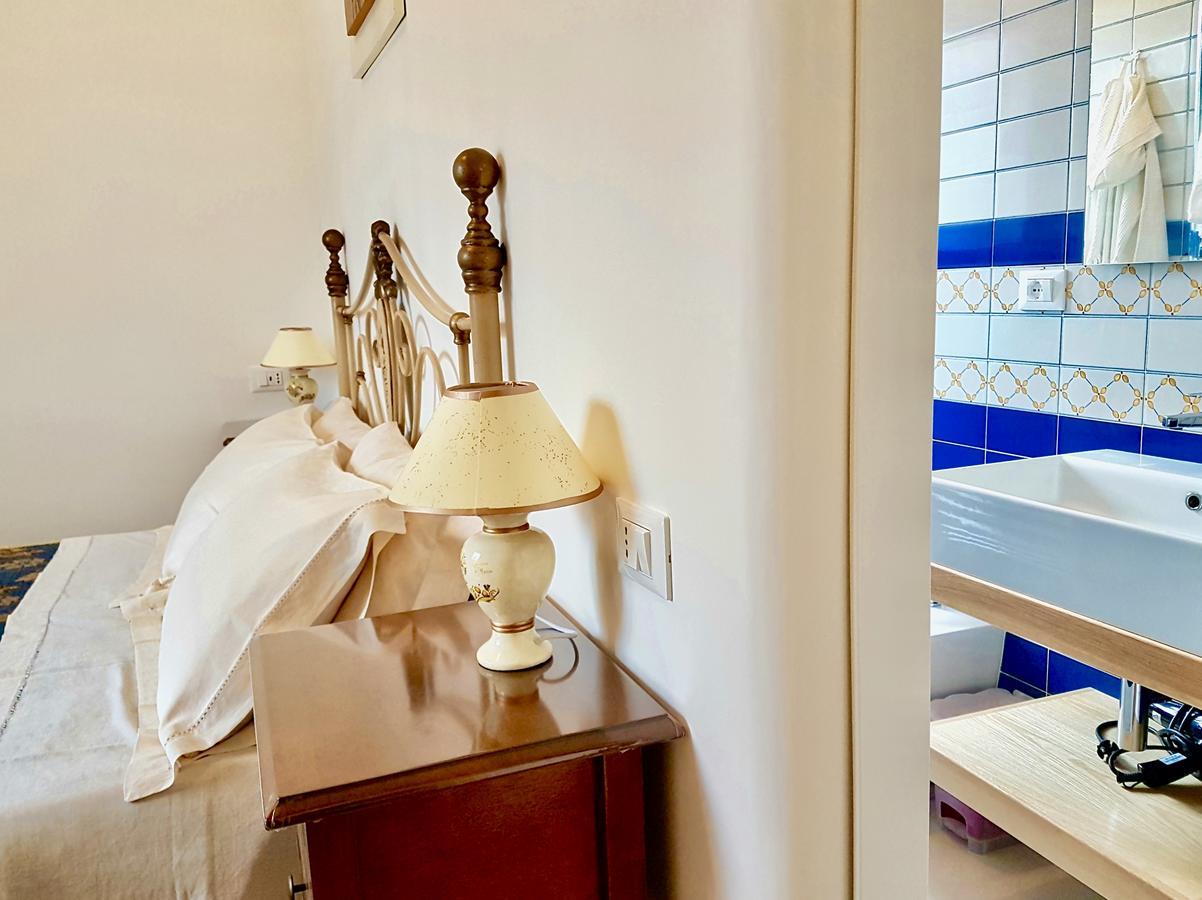 B&B All'Ombra Degli Ulivi Ostuni Eksteriør bilde